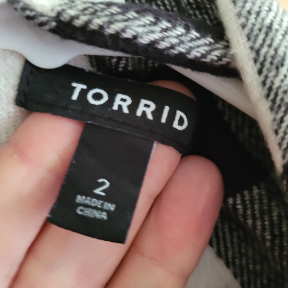 TORRID BRUSHED COTTON SHACKET BLACK & WHITE BUFFALO PLAID PLUS SIZE 2X 2022 - Picture 14 of 16